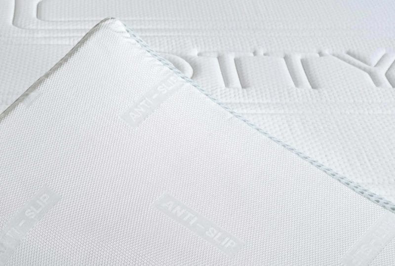 otty mattress topper antislip