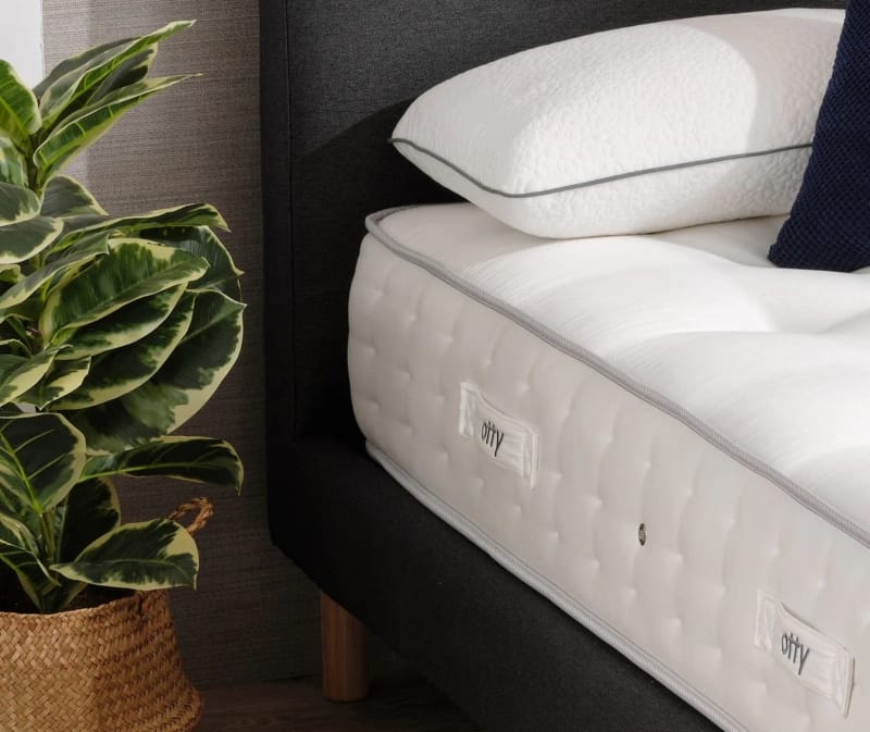 otty natural origin mattress cover